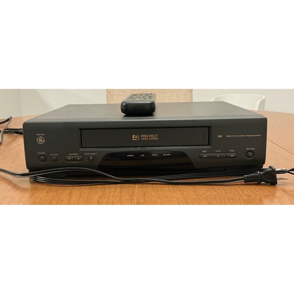 VTG GE VHS VCR Player VG4030A 4 Head Pro Fect Video System Remote Tested